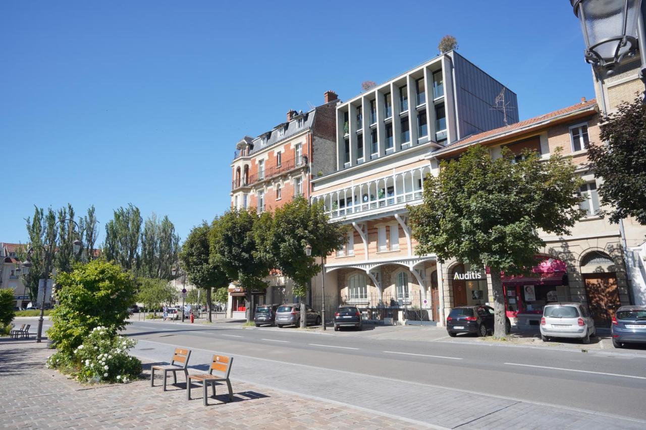 Les Suites 7 Anges - Parking, Vue Cathedrale & Centre Historique Reims Eksteriør bilde