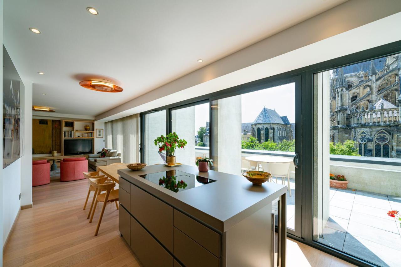 Les Suites 7 Anges - Parking, Vue Cathedrale & Centre Historique Reims Eksteriør bilde