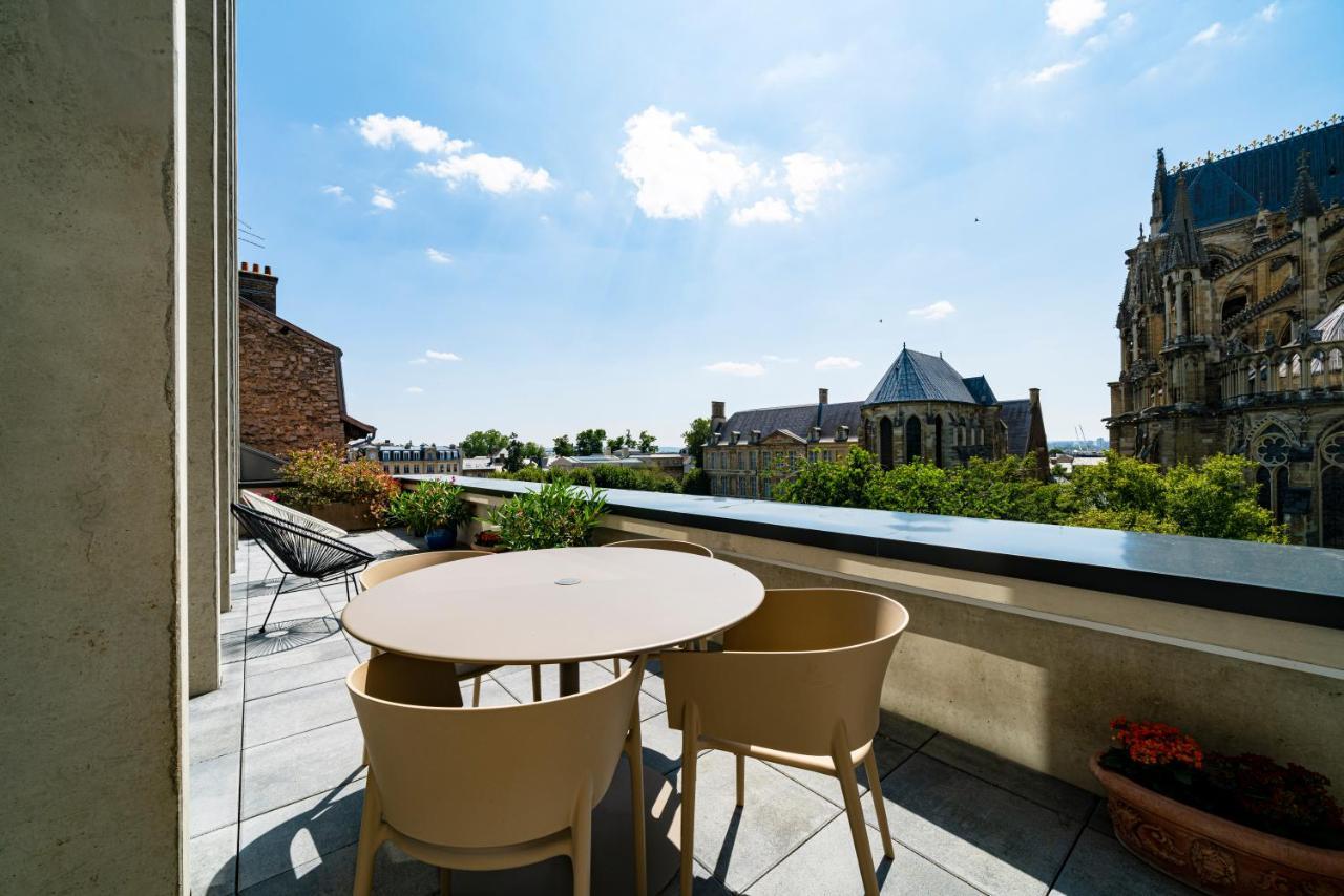 Les Suites 7 Anges - Parking, Vue Cathedrale & Centre Historique Reims Eksteriør bilde