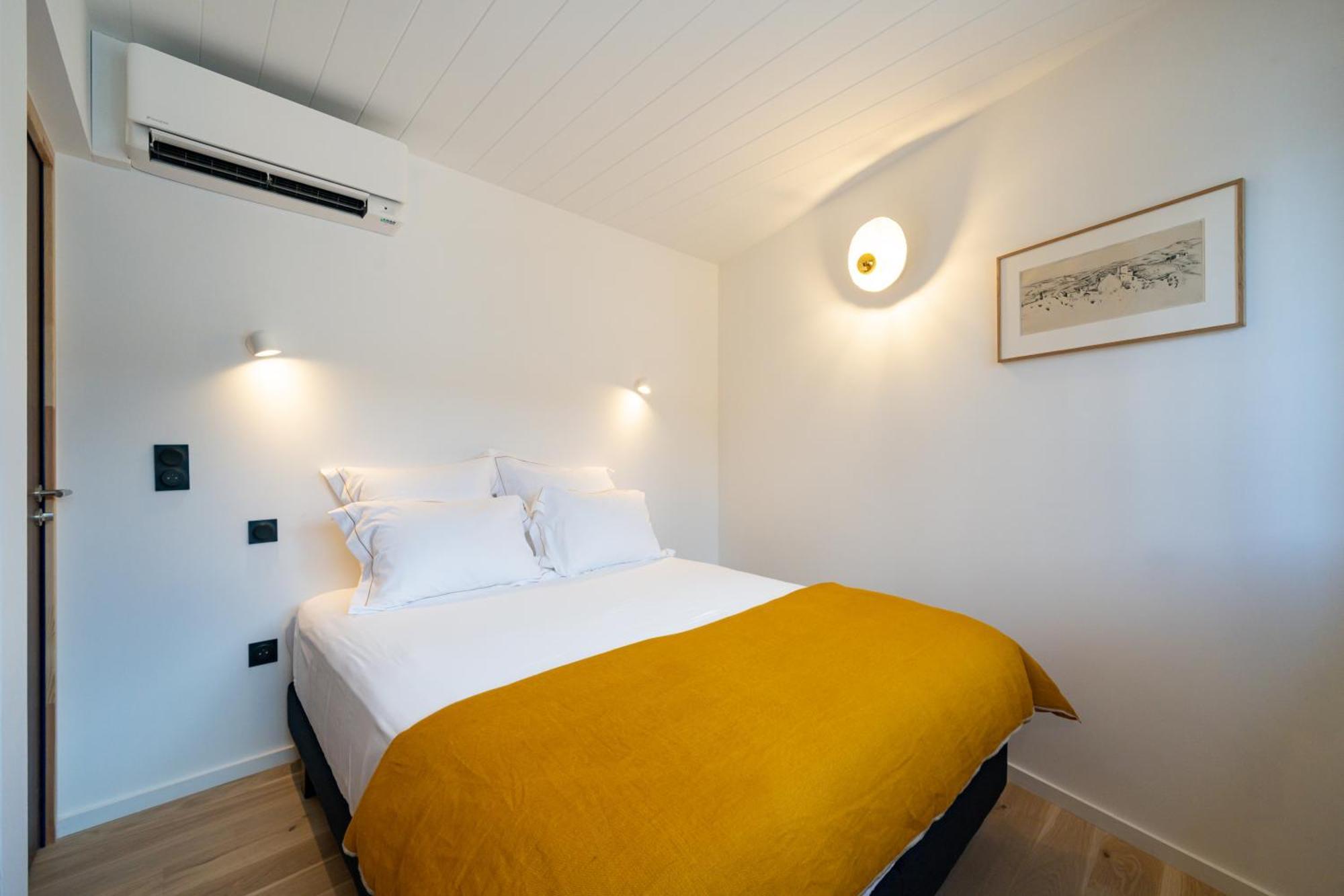 Les Suites 7 Anges - Parking, Vue Cathedrale & Centre Historique Reims Eksteriør bilde