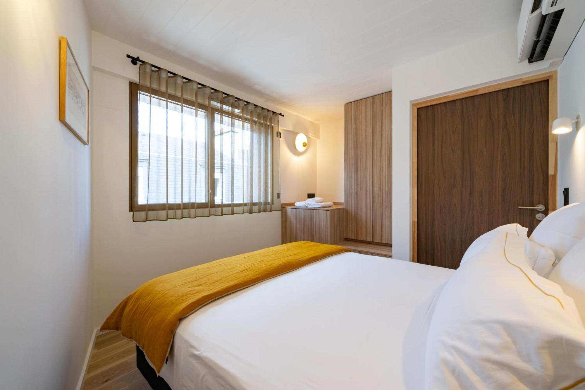 Les Suites 7 Anges - Parking, Vue Cathedrale & Centre Historique Reims Eksteriør bilde