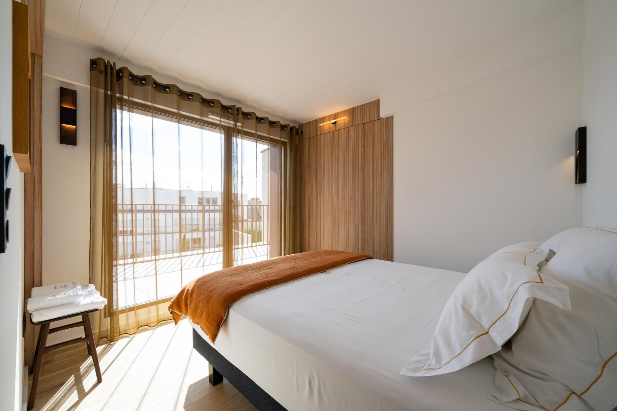 Les Suites 7 Anges - Parking, Vue Cathedrale & Centre Historique Reims Eksteriør bilde