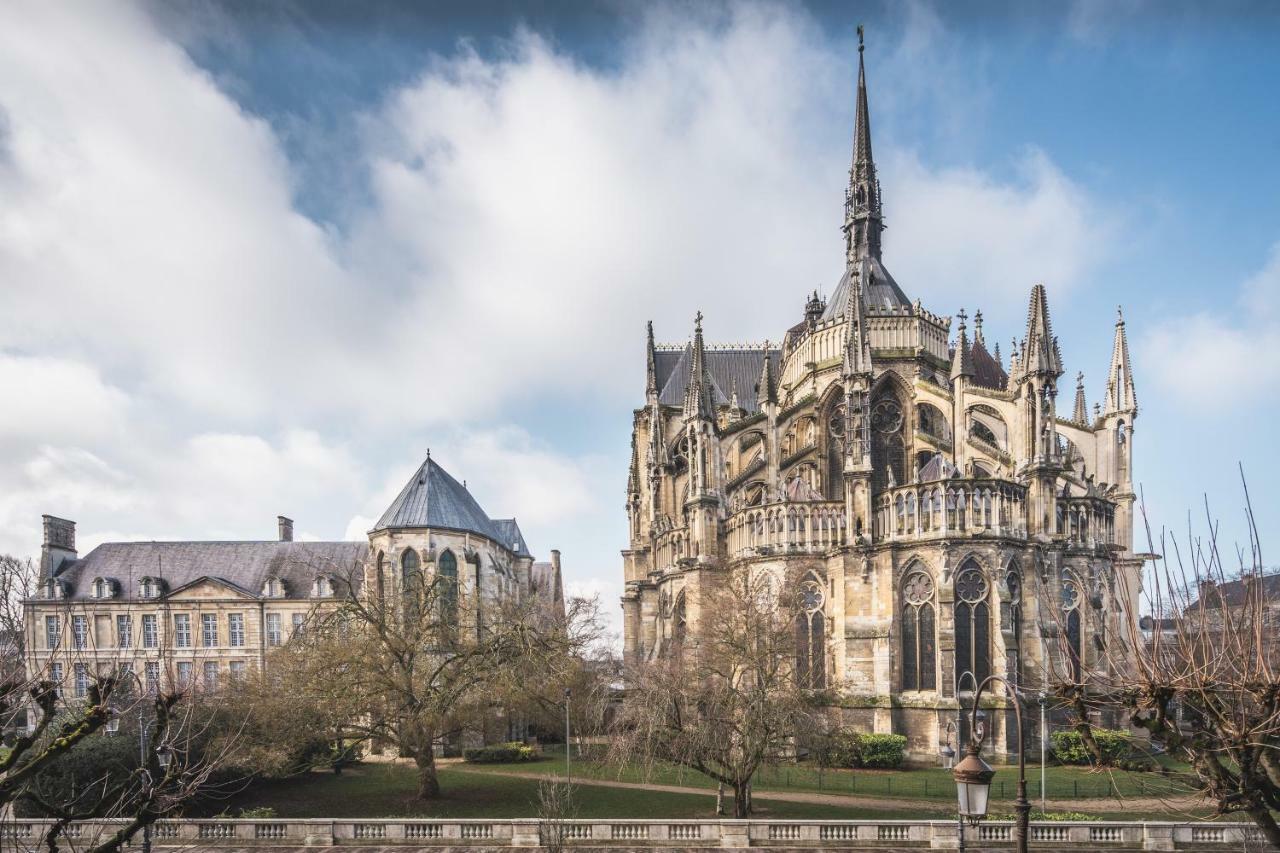 Les Suites 7 Anges - Parking, Vue Cathedrale & Centre Historique Reims Eksteriør bilde